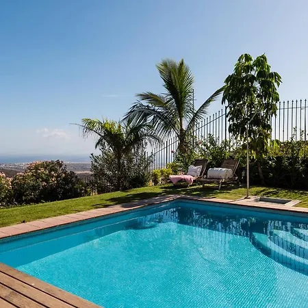 Villa Monte Leon *